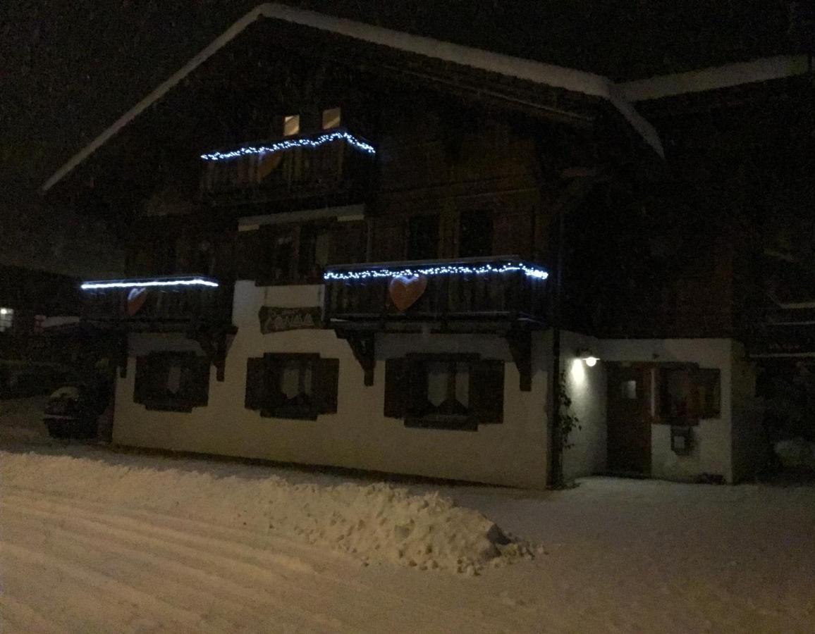 Bed And Breakfast Chalet Manava Morzine Exterior foto