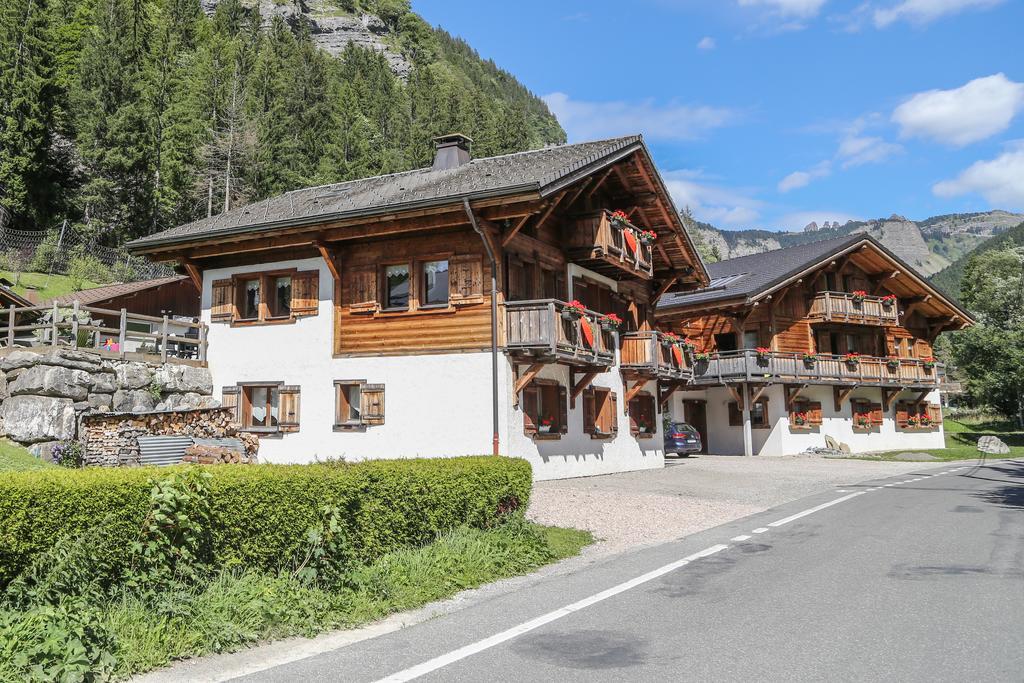 Bed And Breakfast Chalet Manava Morzine Exterior foto